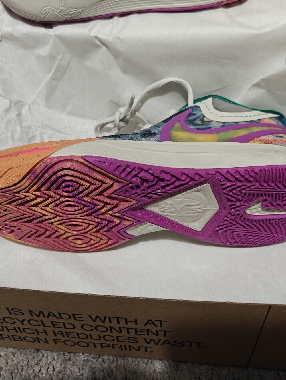 Sold Out Nike Men's 10.5 Kyrie 8 Heat Circle Of Life Light Bone/Yellow Strike - Picture 8 of 8